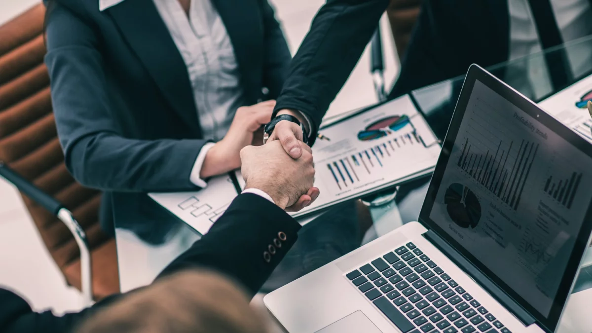 Namioty eventowe w praktyce. Kilka faktów i informacji